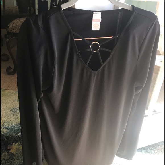 ELH polyester top.XL - Picture 1 of 5